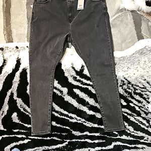 Women's Plus size Levi Jeans